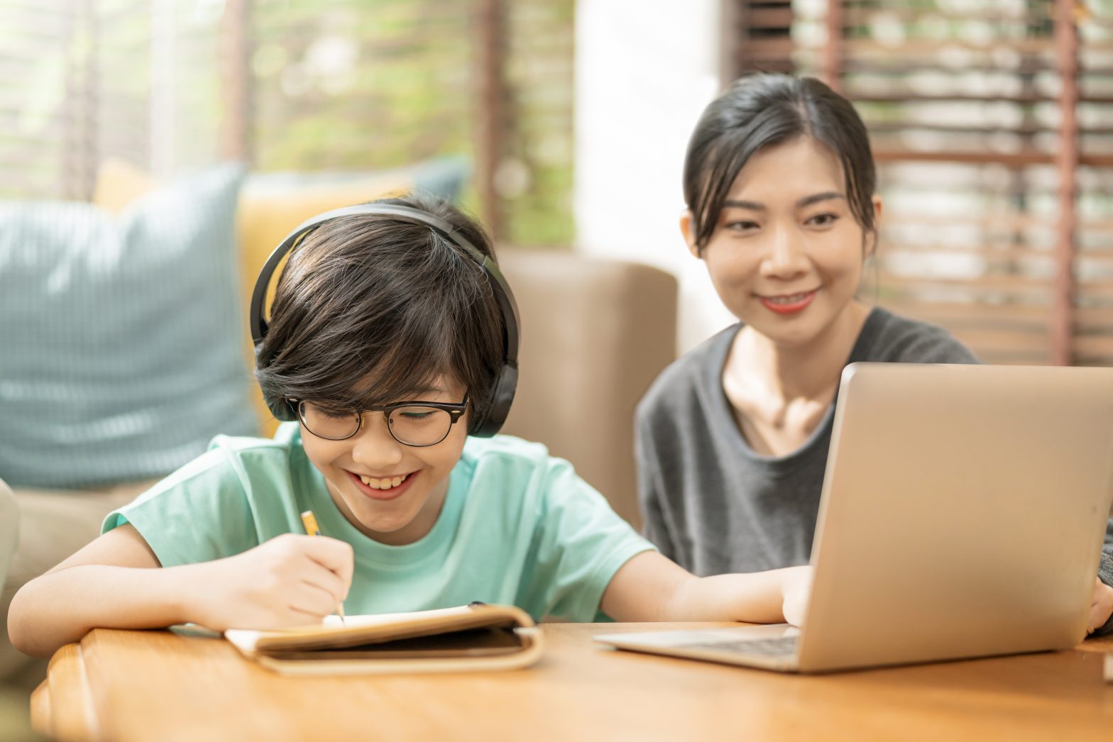 how to choose an online tutor for your child
